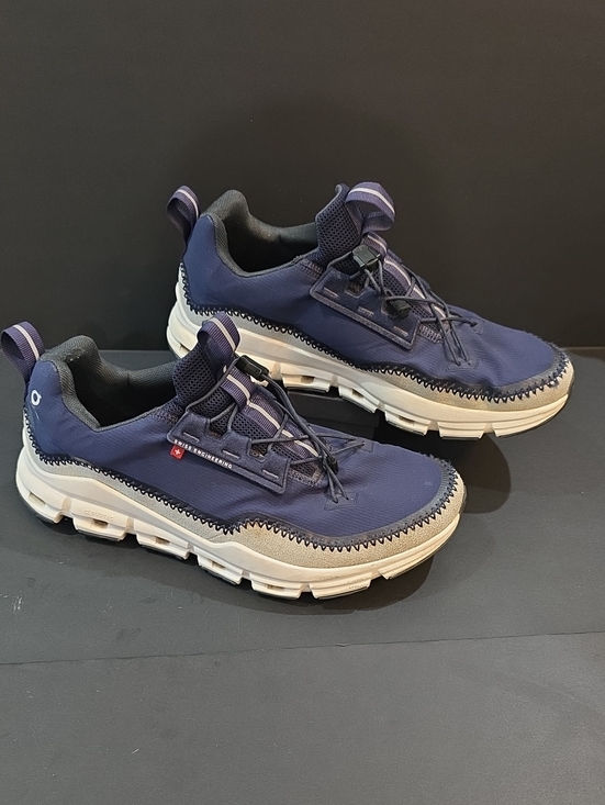 On Running Other - On Running CloudAway Men's Navy and White Trail-Inspired Sneakers Size 9.5